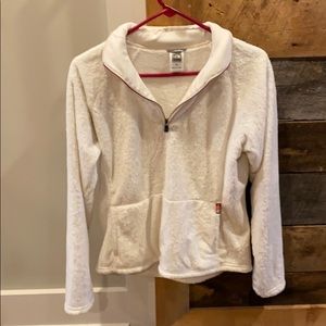 North face pullover